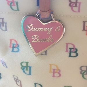 Dooney & Bourke handbag with removable strap